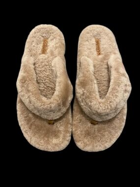 OLUKAI "KIPE'A HEU'SHERPA Plush Flip Flop Slippers - Taupe EUC!